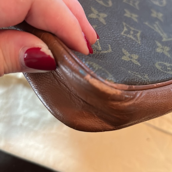 Authentic Louis Vuitton Monogram Wristlet - Picture 14 of 16